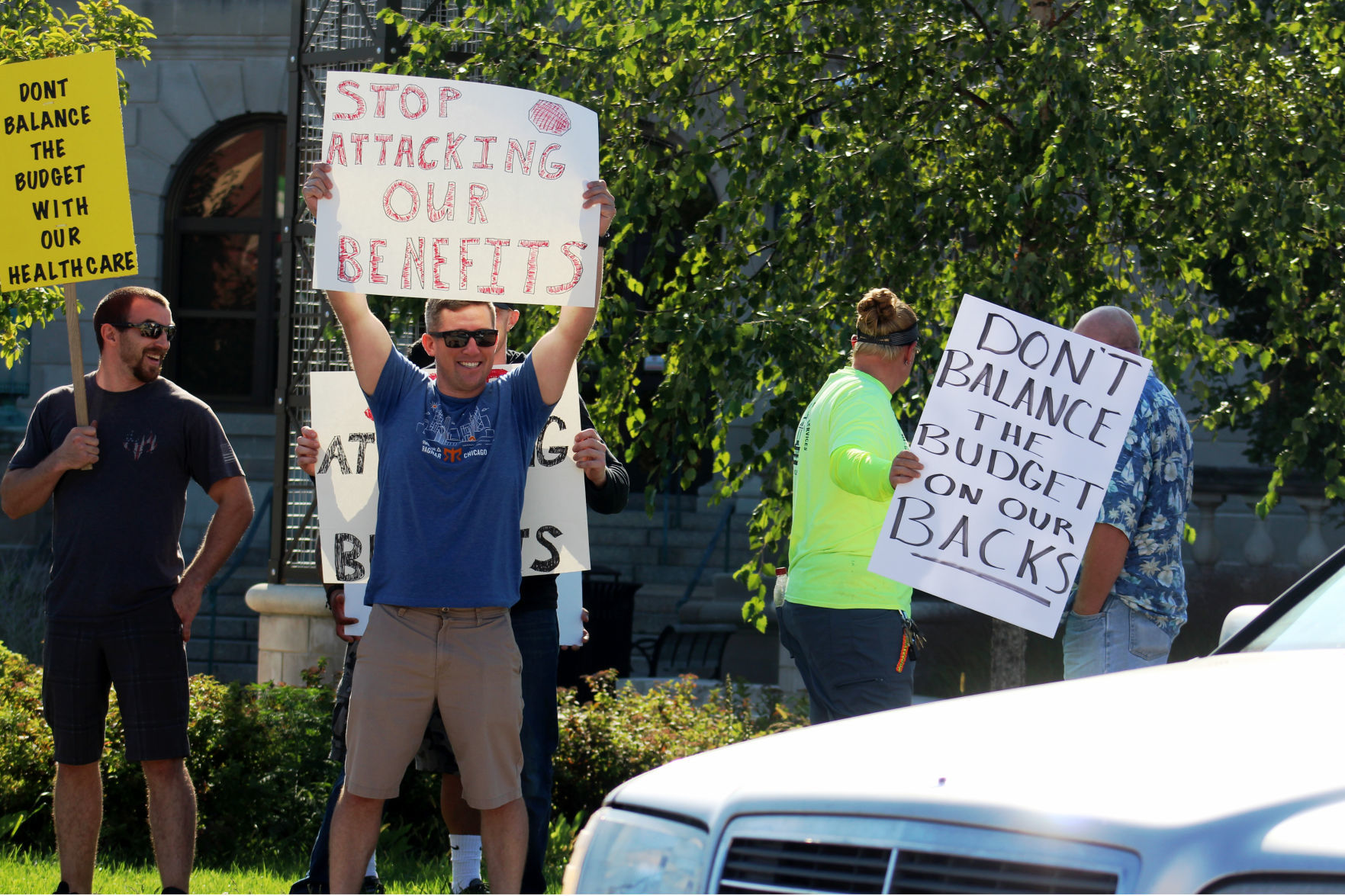 Firefighters show opposition